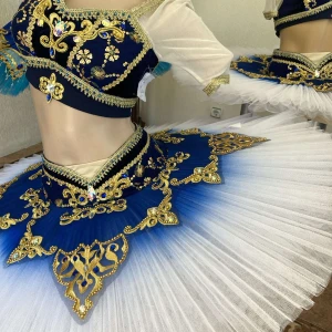 Costum de scenă P 1532 - image 46