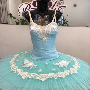 Stage ballet costume P 0475 - image 11