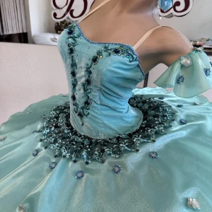 Stage costume F 0525 - image 6