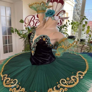 Stage costume P 1127 - image 29