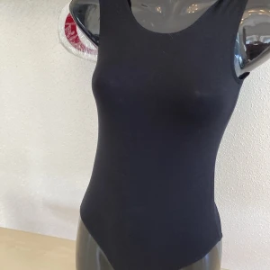 Tricou fara maneci A 0002(4897) - image 2