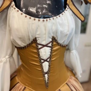 Women costume - Pas de trois P 0111 - image 19