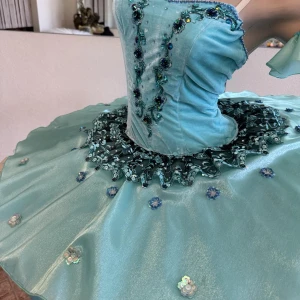 Stage costume F 0525 - image 8