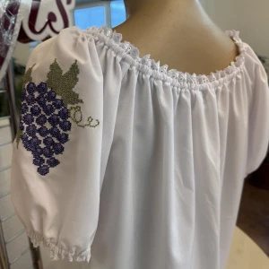 National moldavian blouse J 0364 - image 9