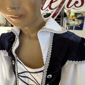 Soloist s costume P 1402 - image 32