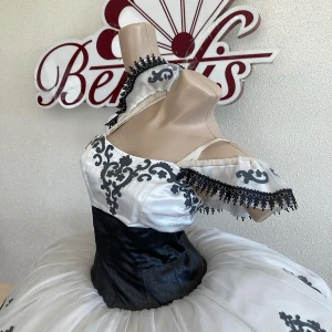 Ballet costume P 1312 - image 10