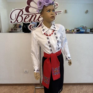 Moldavian national costume J 0297 - image 8