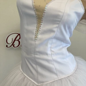 Soloist s costume P 1201 - image 11