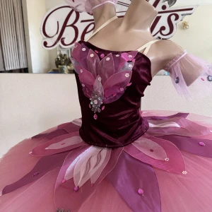 Stage costume F 0524 - image 5
