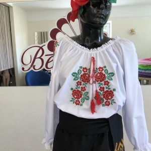 National moldavian blouse J 0396(4080) - image 2