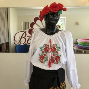 National moldavian blouse J 0396(4080) - image 6