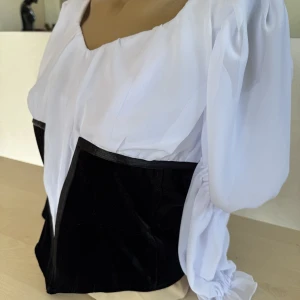 Costum de balet P 0522A - image 9