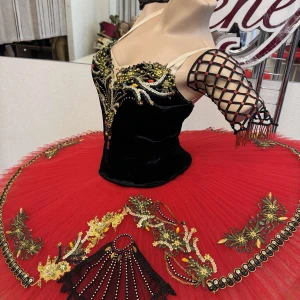 Soloist costume P 1301 - image 100