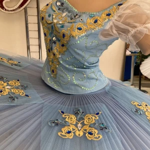 Stage costume F 0024 - image 3