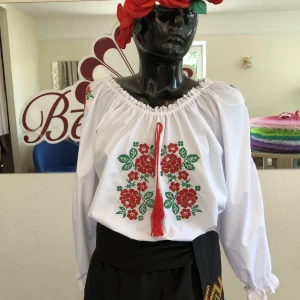 National moldavian blouse J 0396 - image 12