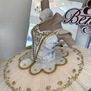 Stage costume F 0045C - image 32