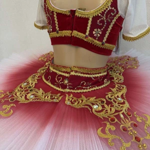 Costum de scenă P 1532 - image 41
