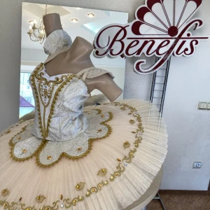 Stage costume F 0045C - image 34