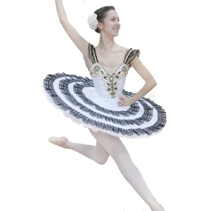 Spanish costume F 0100 - image 4